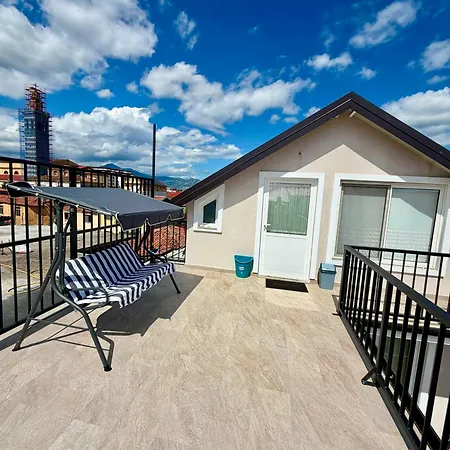 Dionis Luxury Penthouse * Shkodër
