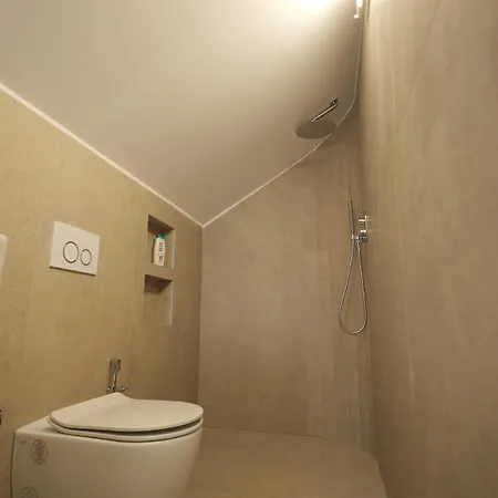 Dionis Luxury Penthouse Feriehus *