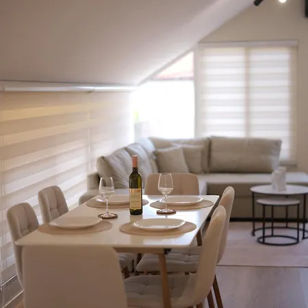 Сasa de vacaciones Dionis Luxury Penthouse Shkodër